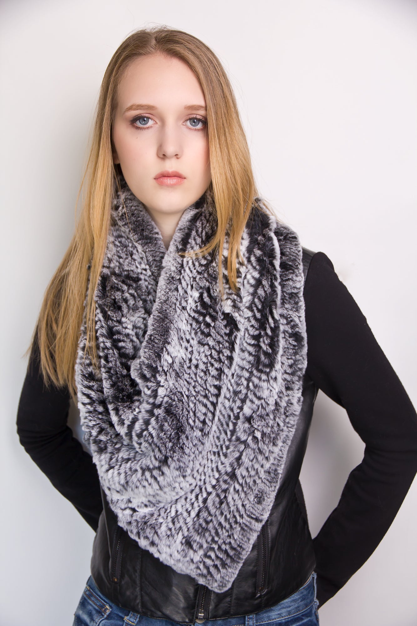 V Shaped Infinity Scarf Snood Rex Rabbit Fur